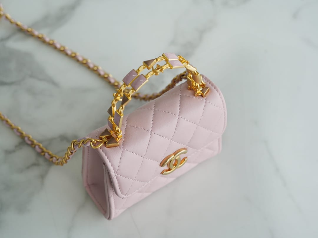 Bolsa CHANEL 22B