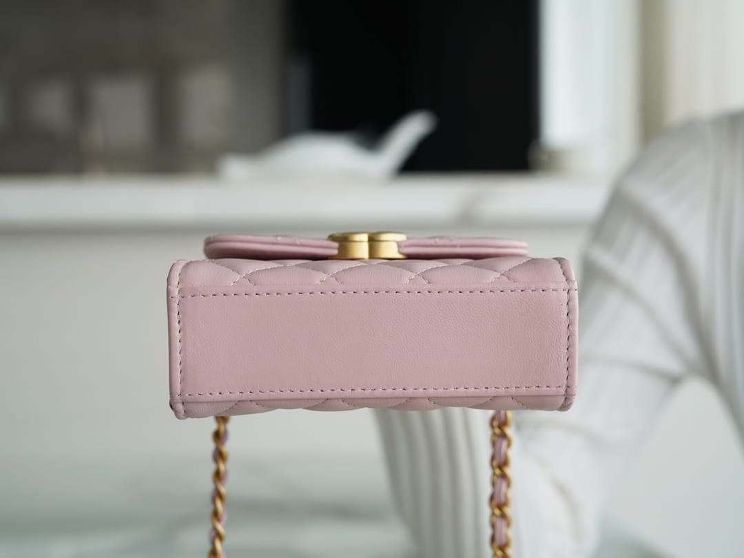 Bolsa CHANEL 22B