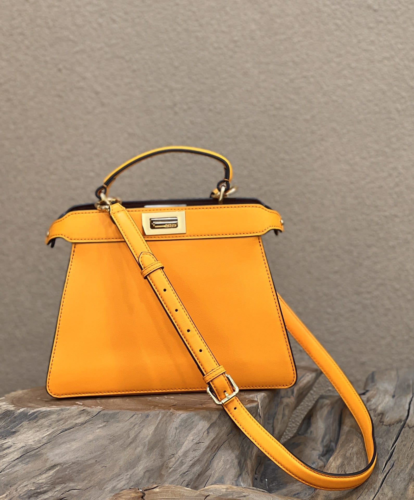 Bolsa FENDI PEEKABOO I SEE U
