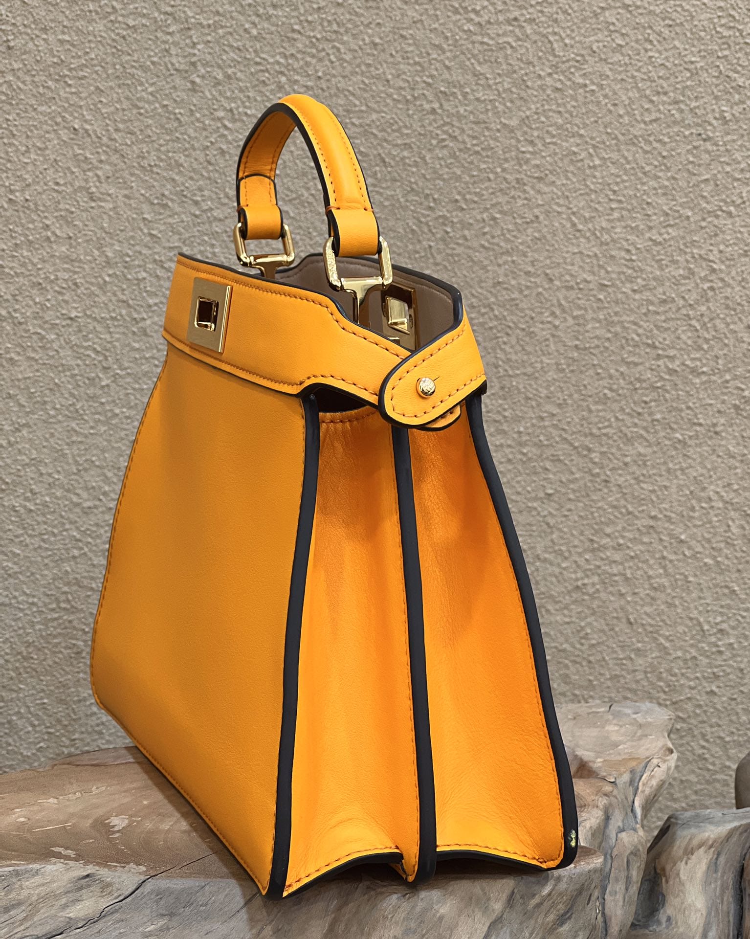 Bolsa FENDI PEEKABOO I SEE U