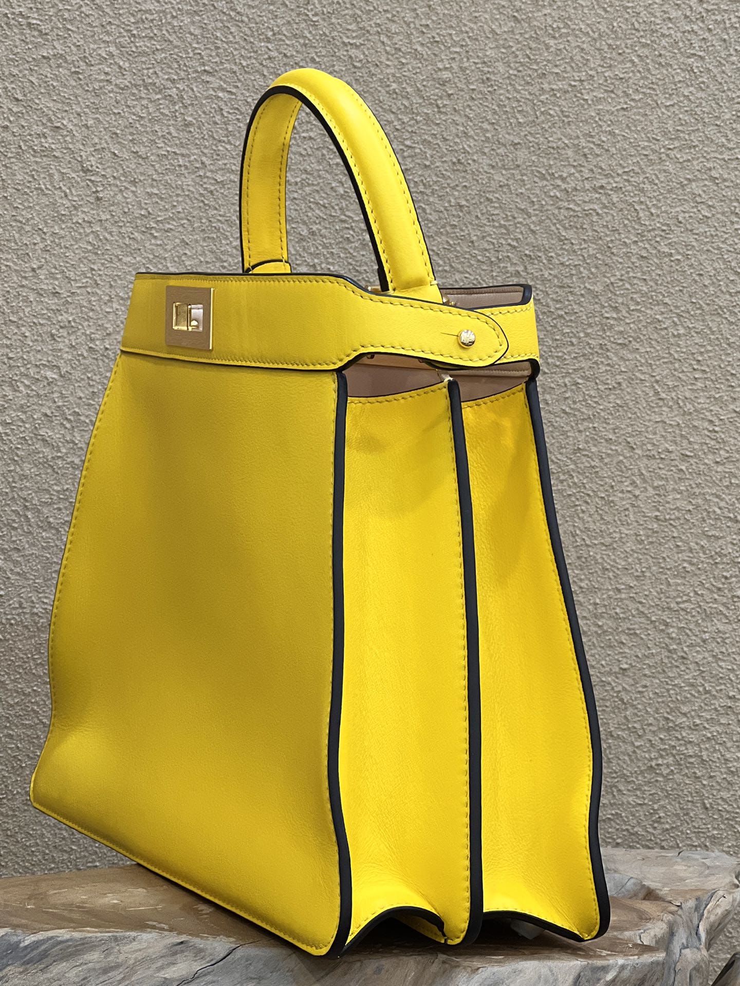 Bolsa FENDI PEEKABOO I See U