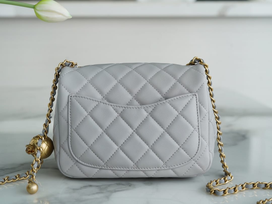 Bolsa CHANEL 18cm