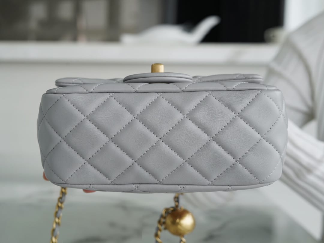 Bolsa CHANEL 18cm