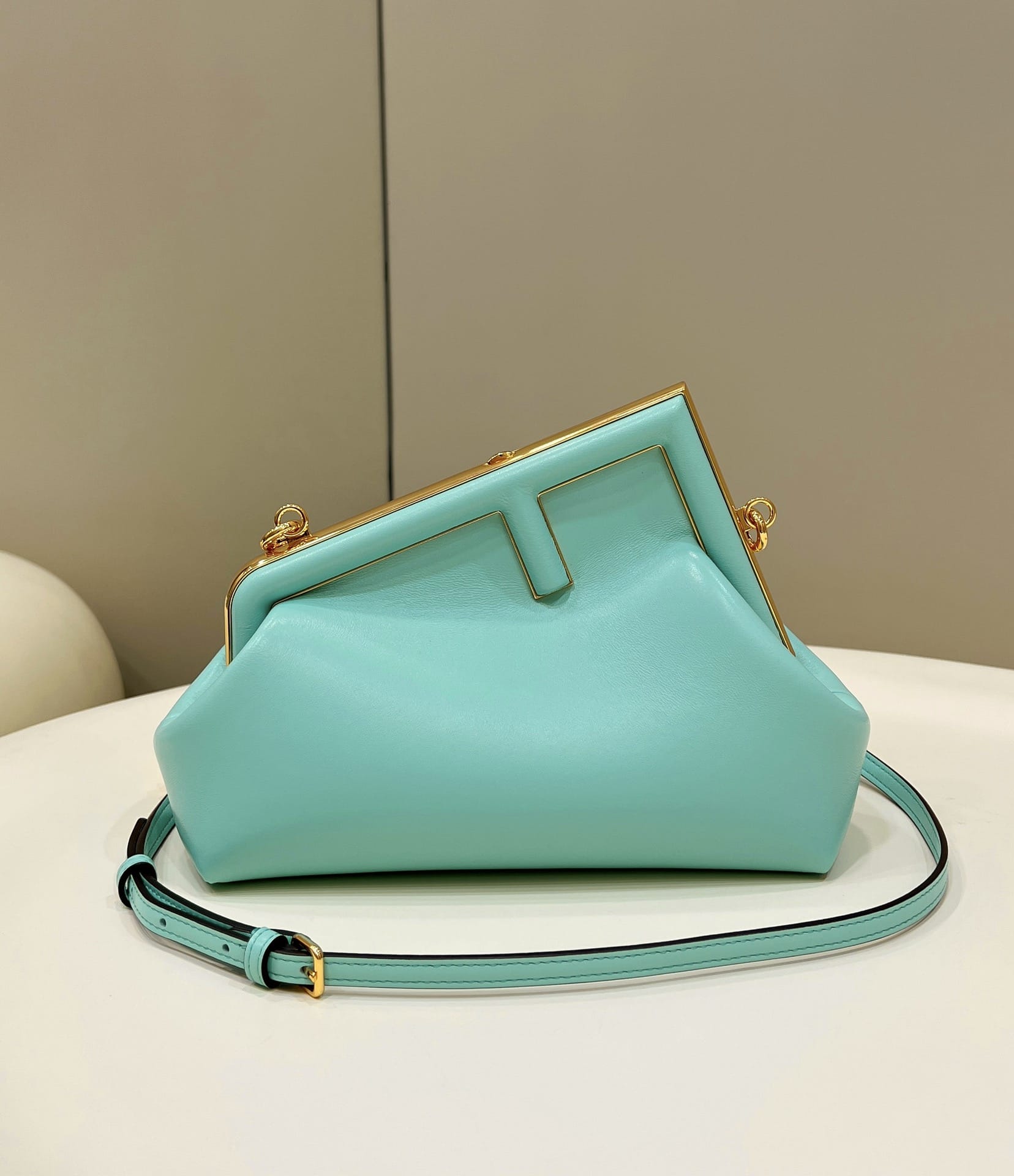 Bolsa FENDI first