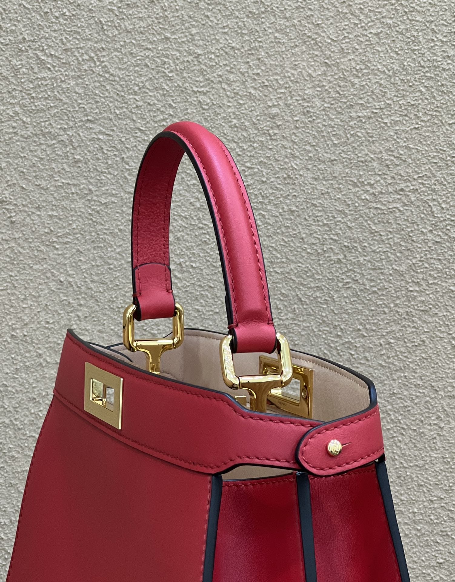 Bolsa FENDI PEEKABOO I See U