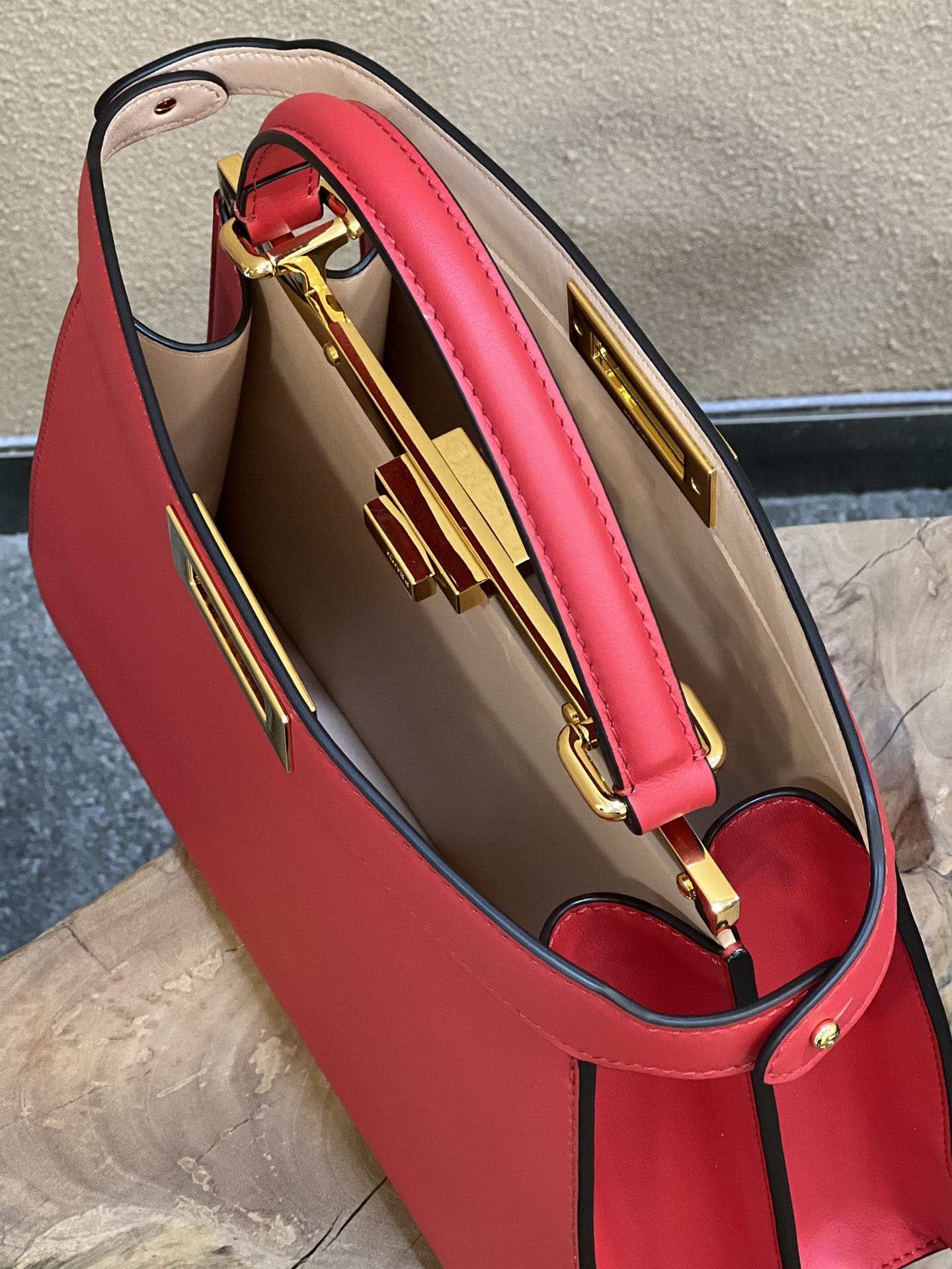 Bolsa FENDI PEEKABOO I See U