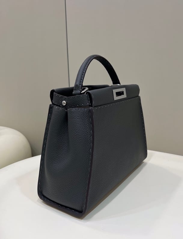 Bolsa FENDI peekaboo