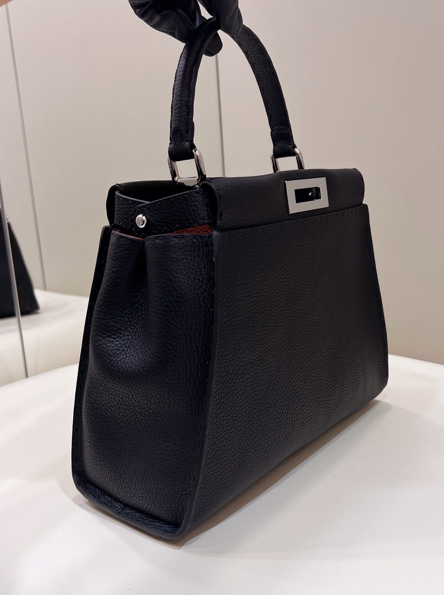 Bolsa FENDI peekaboo