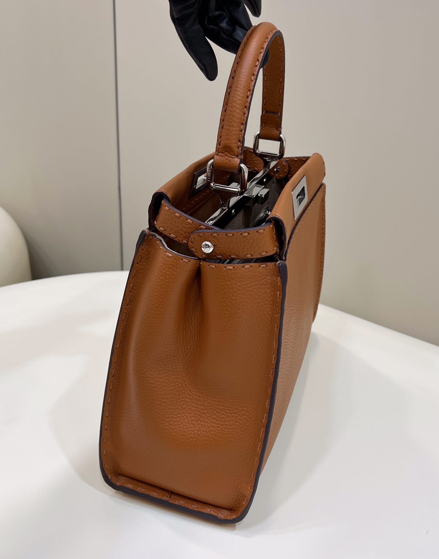 Bolsa FENDI peekaboo