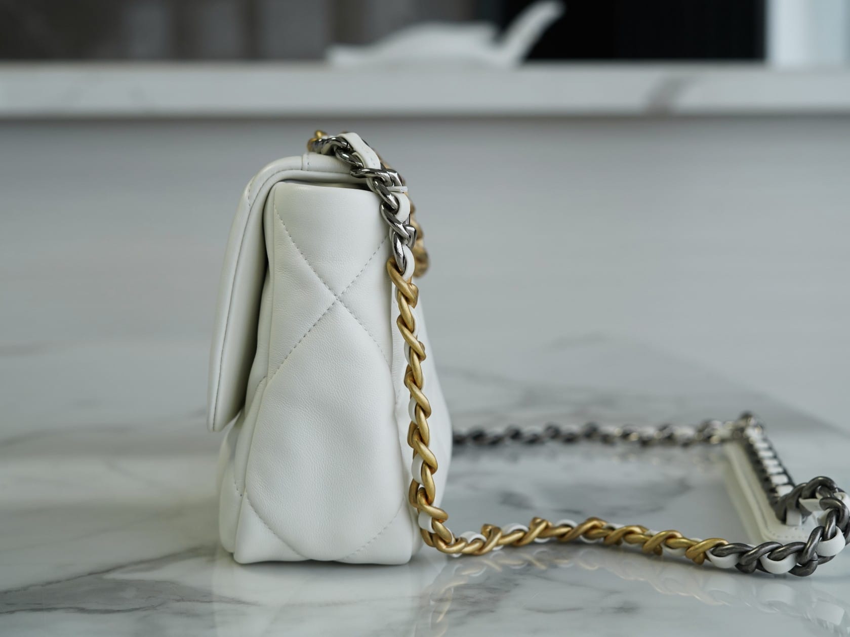 Bolsa CHANEL 26CM 19BAG