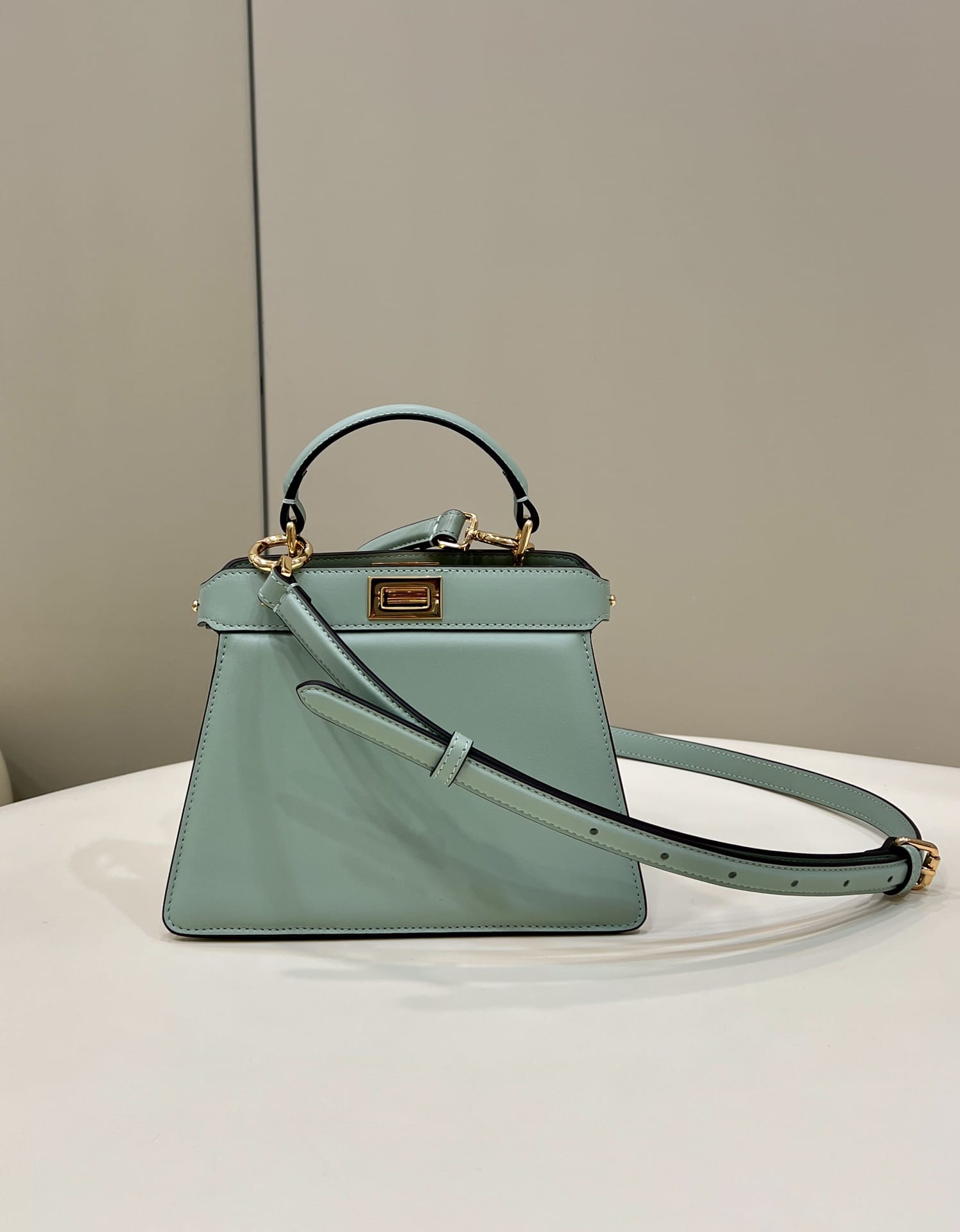 Bolsa FENDI peekaboo