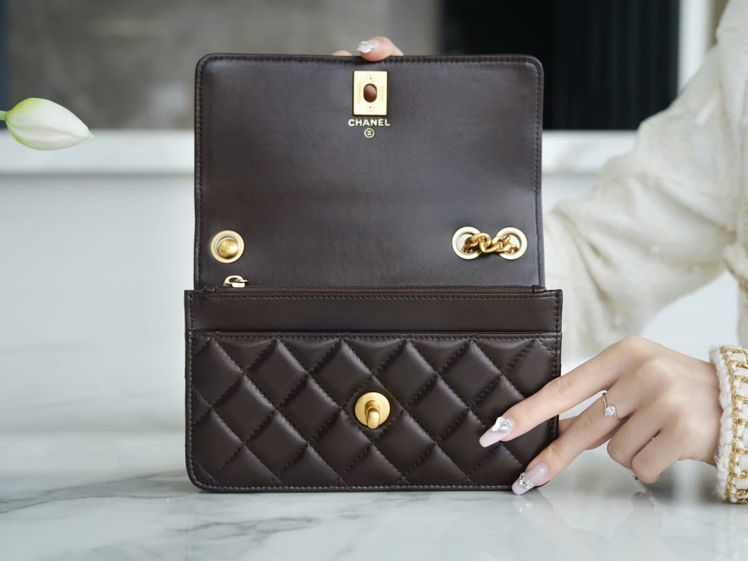Bolsa CHANEL 22K