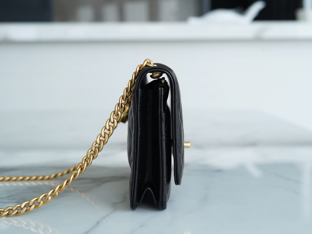 Bolsa CHANEL 22K