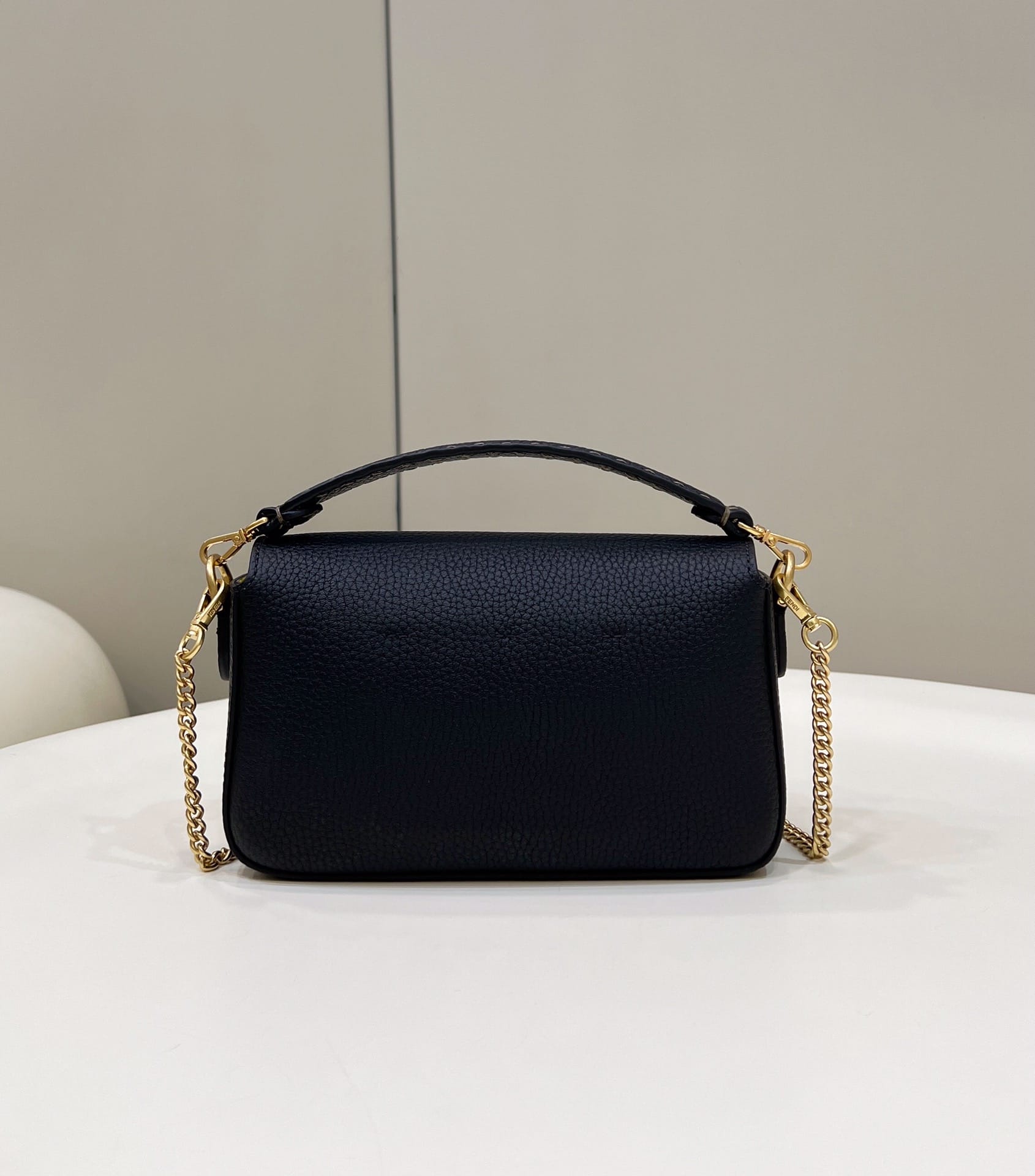 Bolsa FENDI baguette