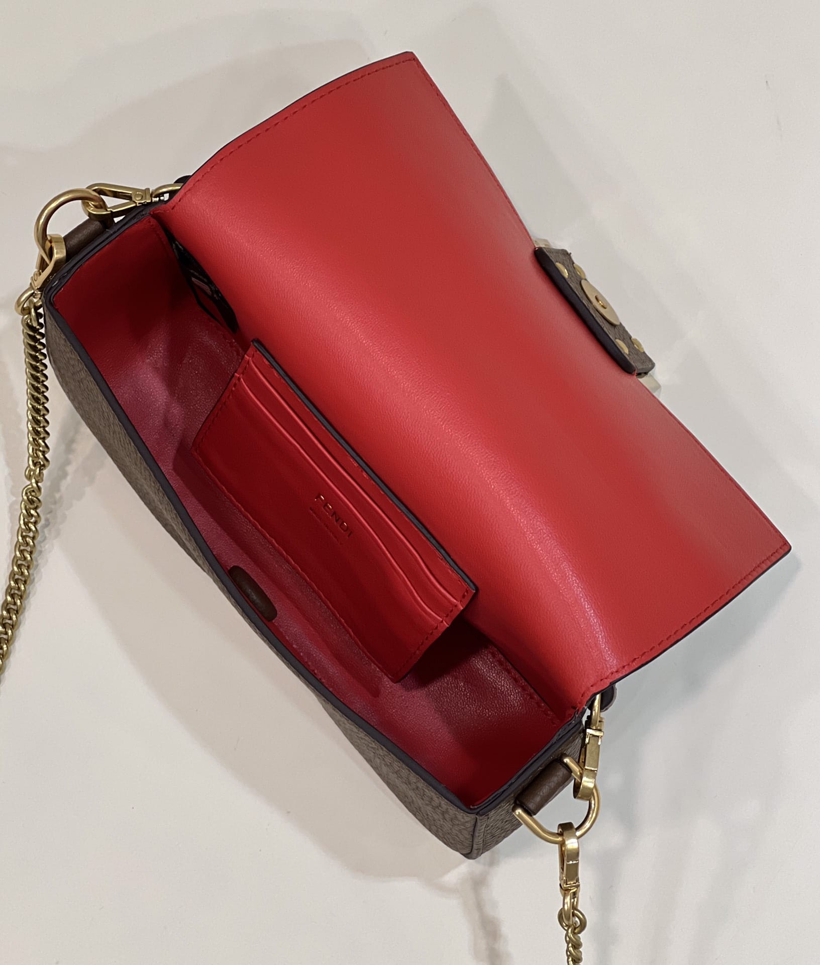 Bolsa FENDI baguette
