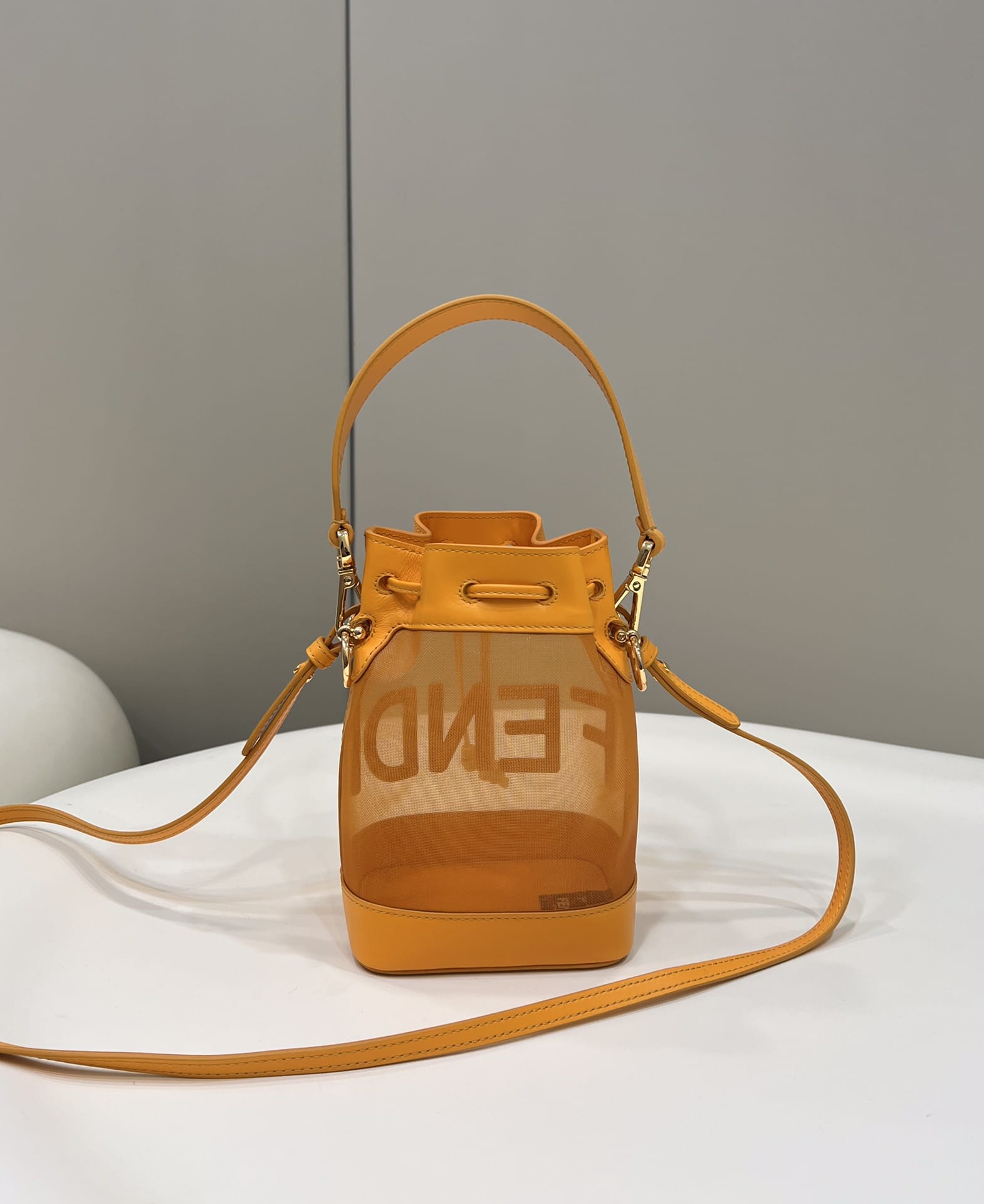Bolsa FENDI LOGO