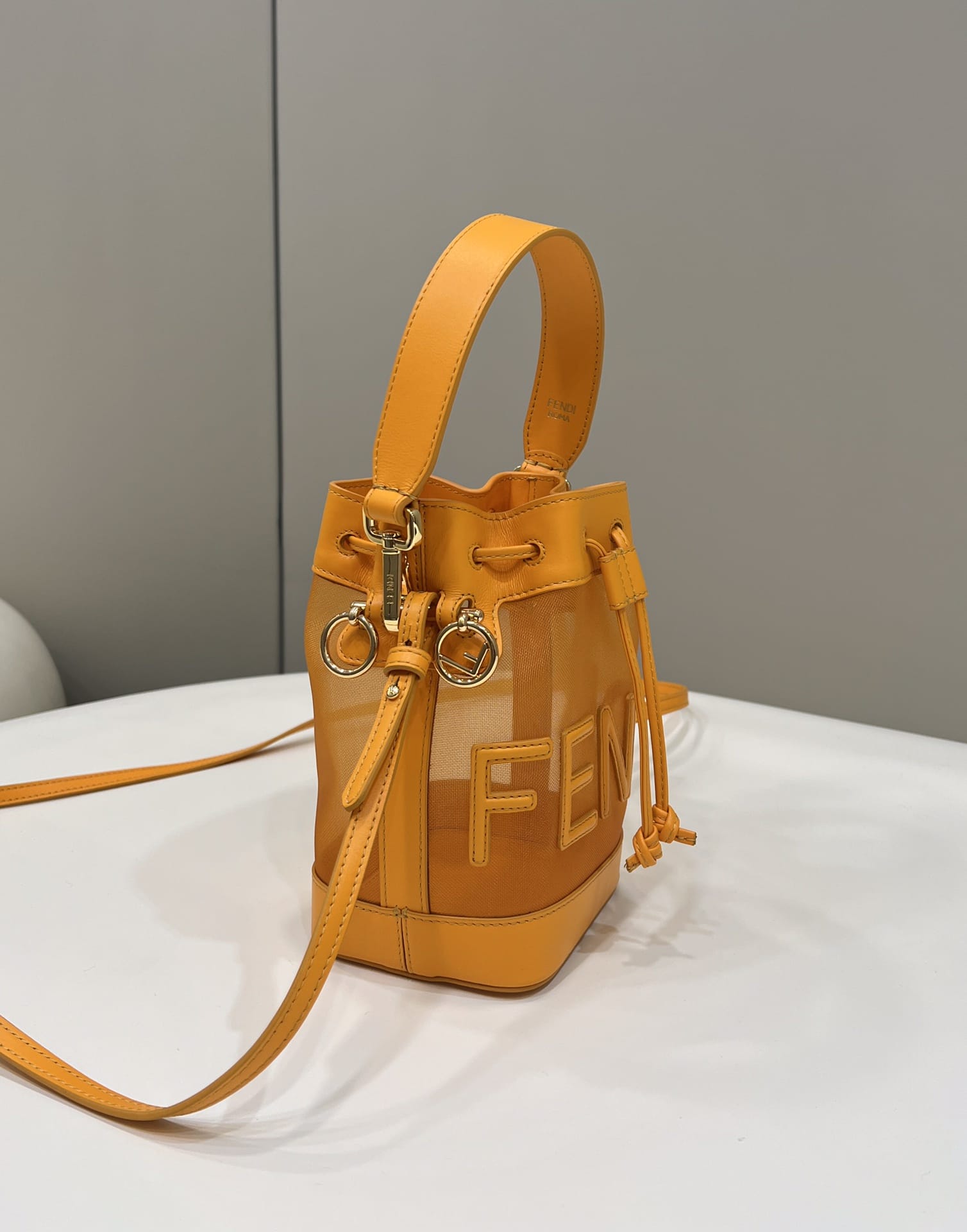 Bolsa FENDI LOGO