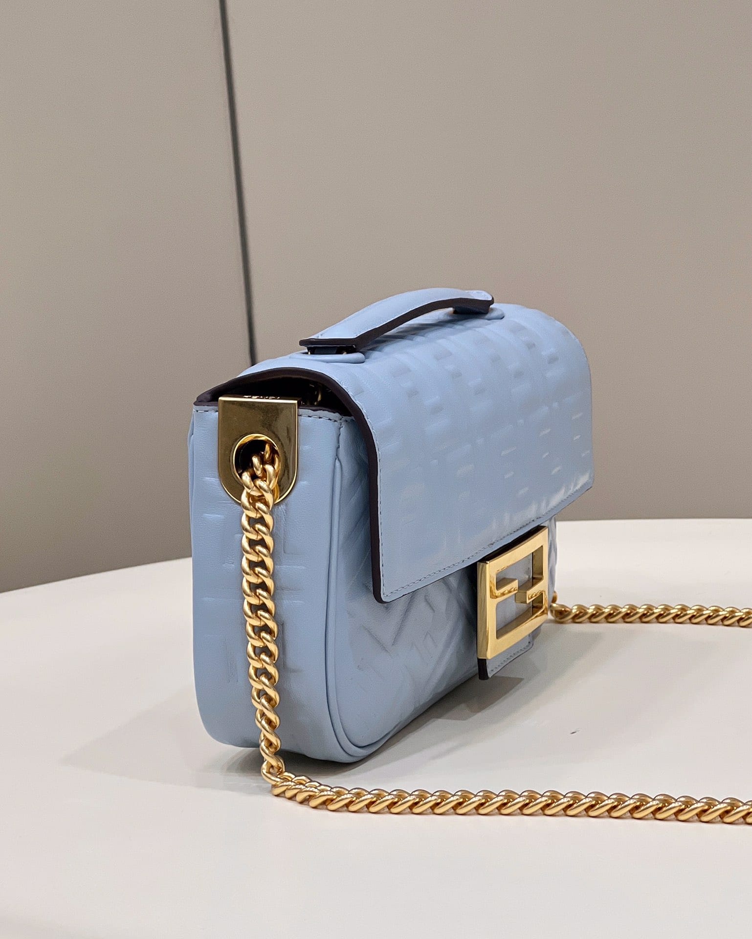Bolsa FENDI baguette