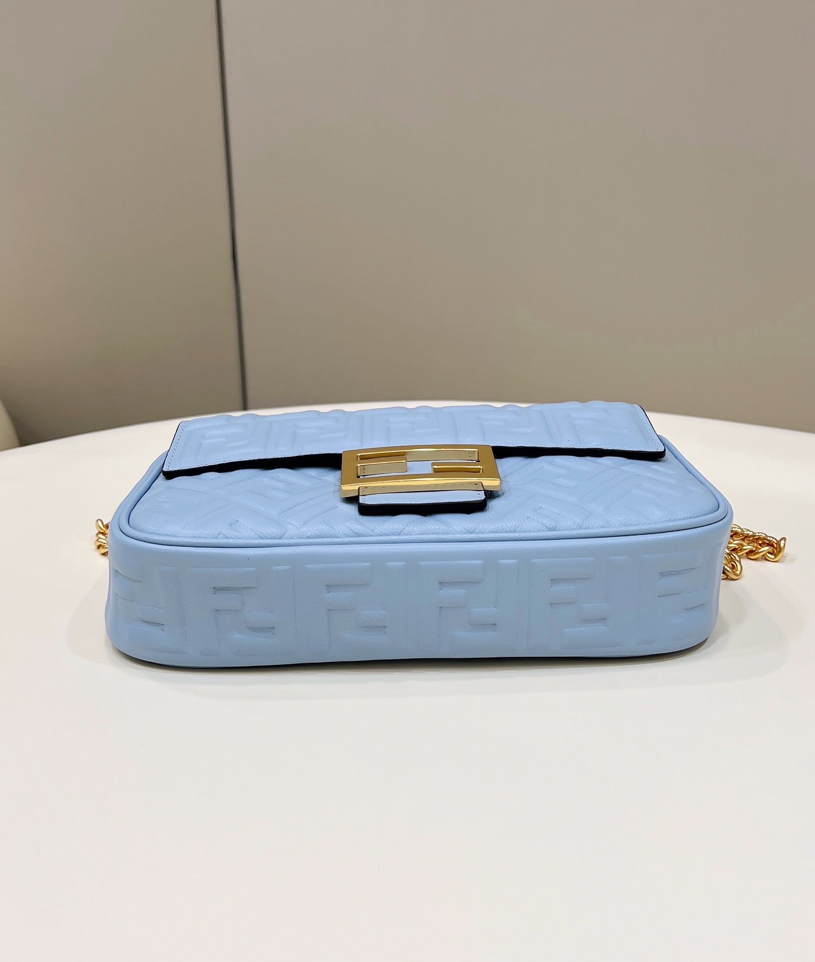 Bolsa FENDI baguette