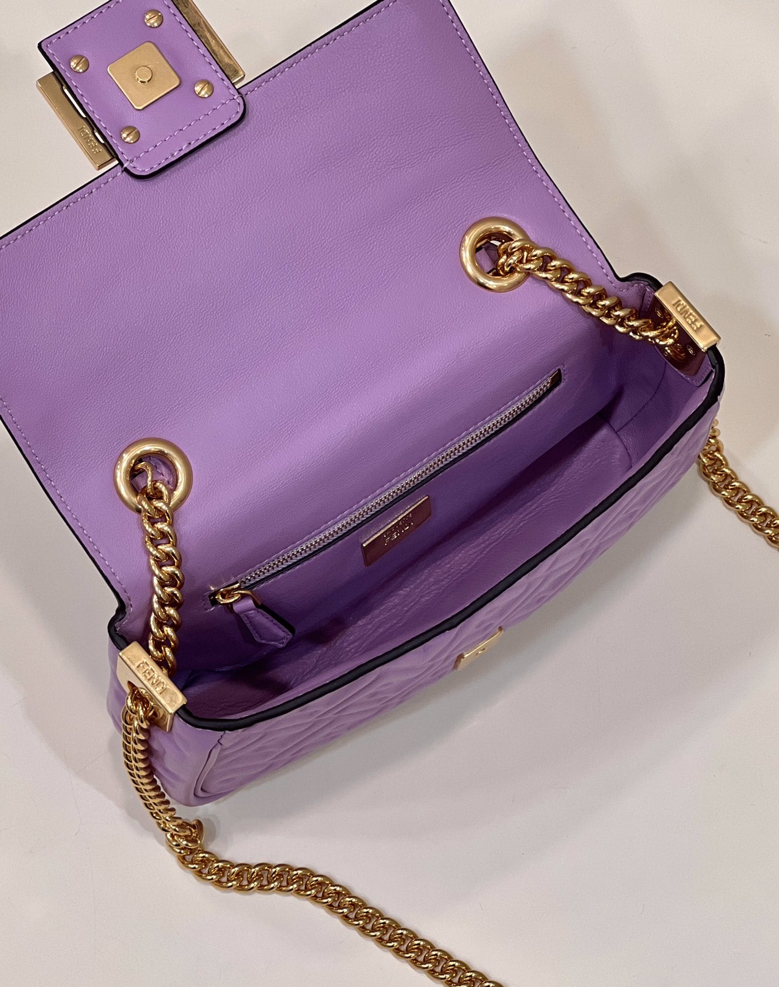 Bolsa FENDI baguette