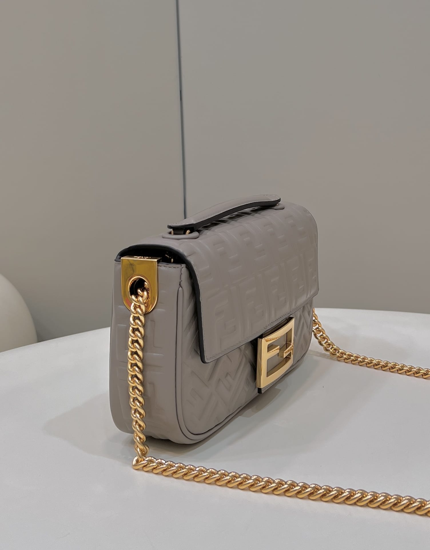 Bolsa FENDI baguette