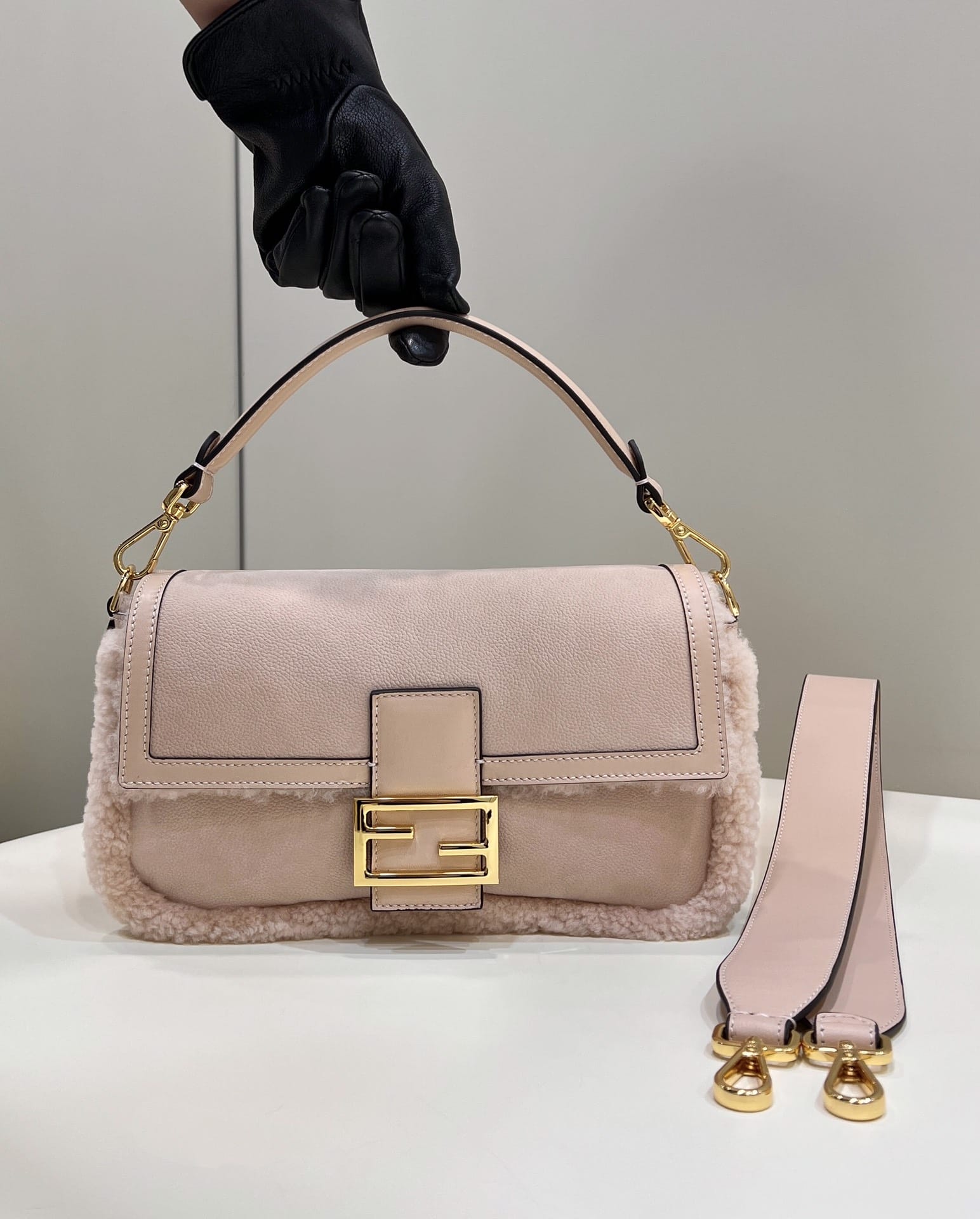 Bolsa FENDI baguette