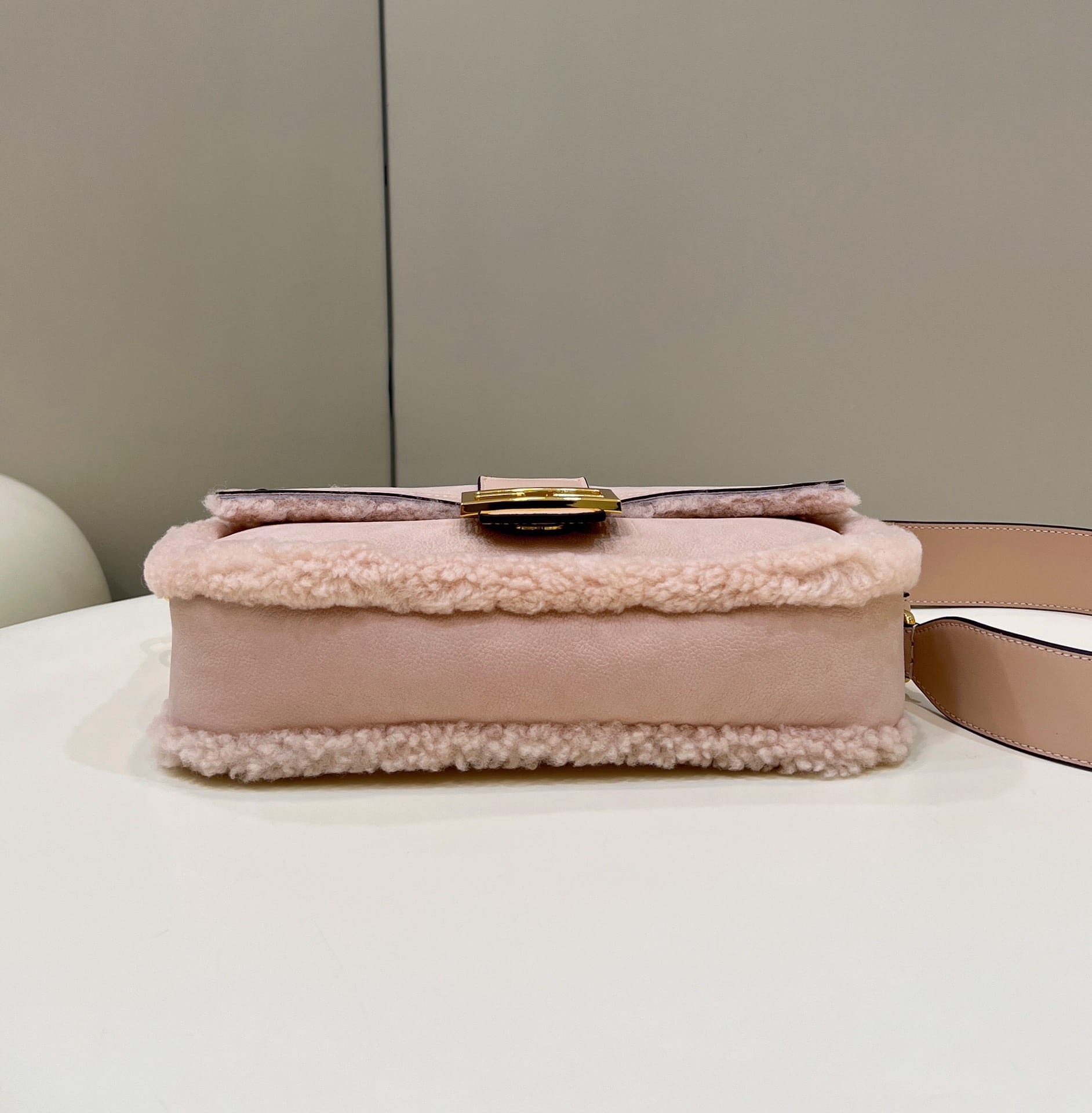 Bolsa FENDI baguette