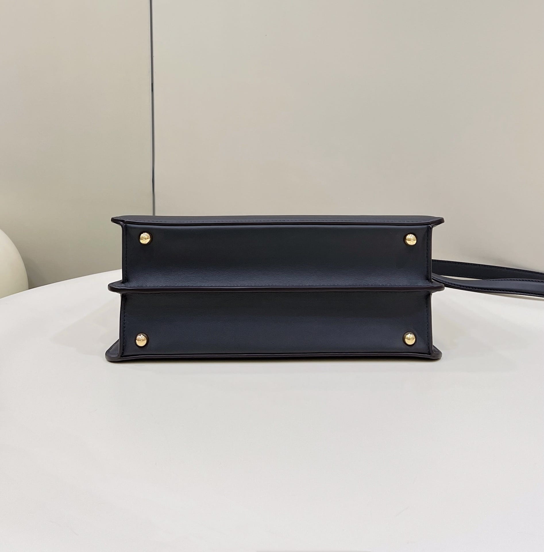 Bolsa FENDI PEEKABOO I See U