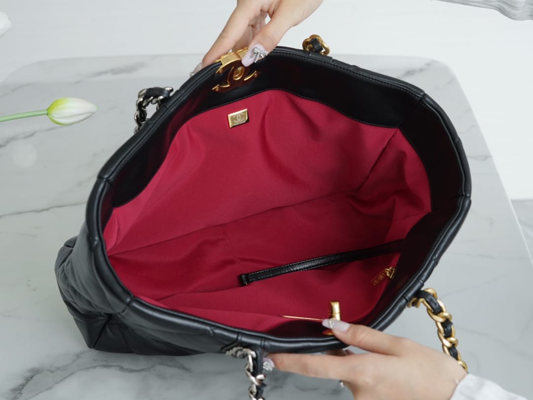 Bolsa CHANEL 19BAG TOTE