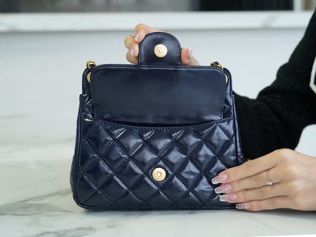 Bolsa CHANEL 23C