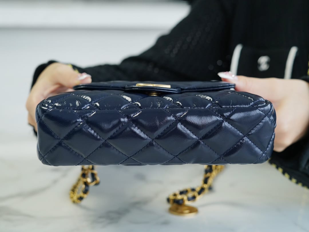 Bolsa CHANEL 23C
