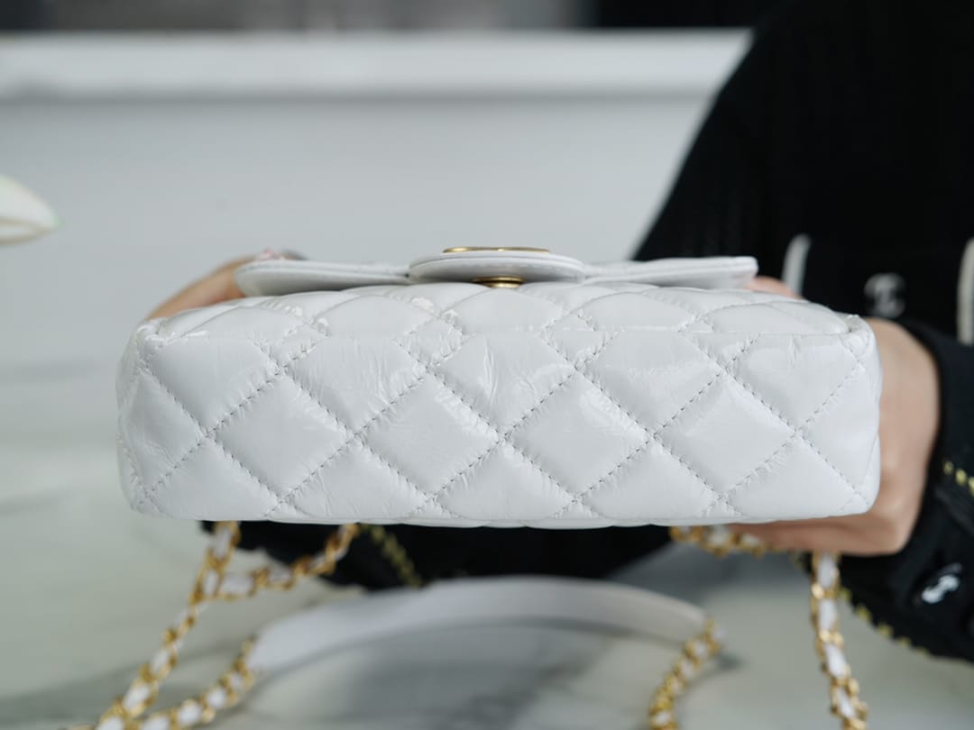 Bolsa CHANEL 23C