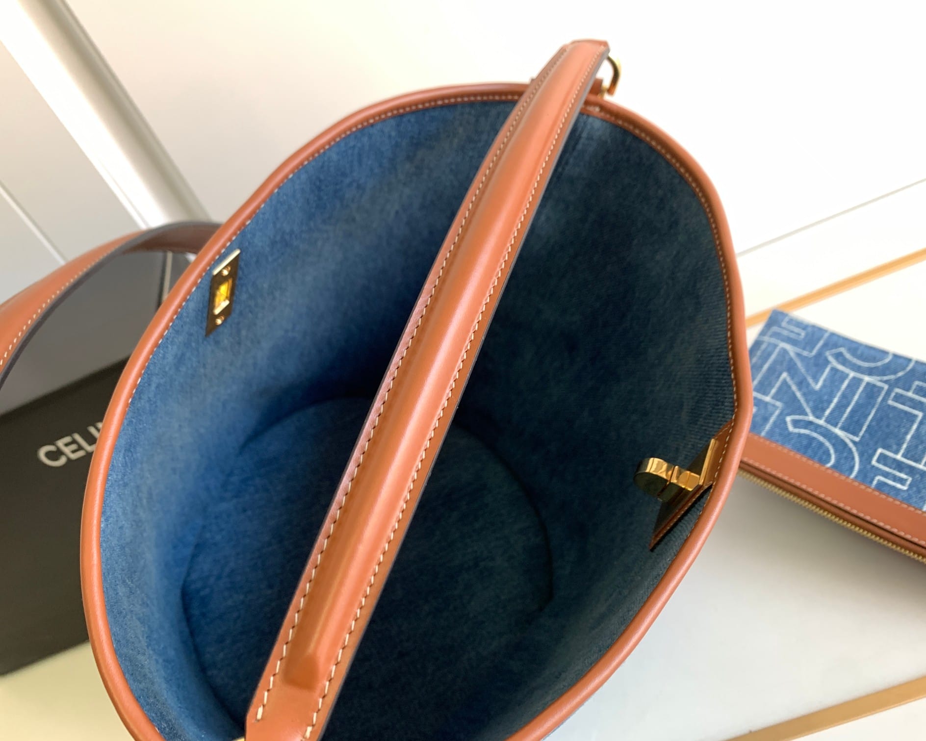 Bolsa CELINE BUCKET 16 CELINE