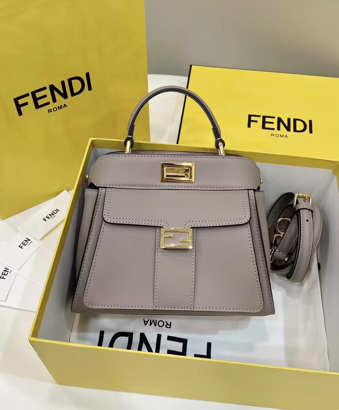 Bolsa FENDI Peekaboo
