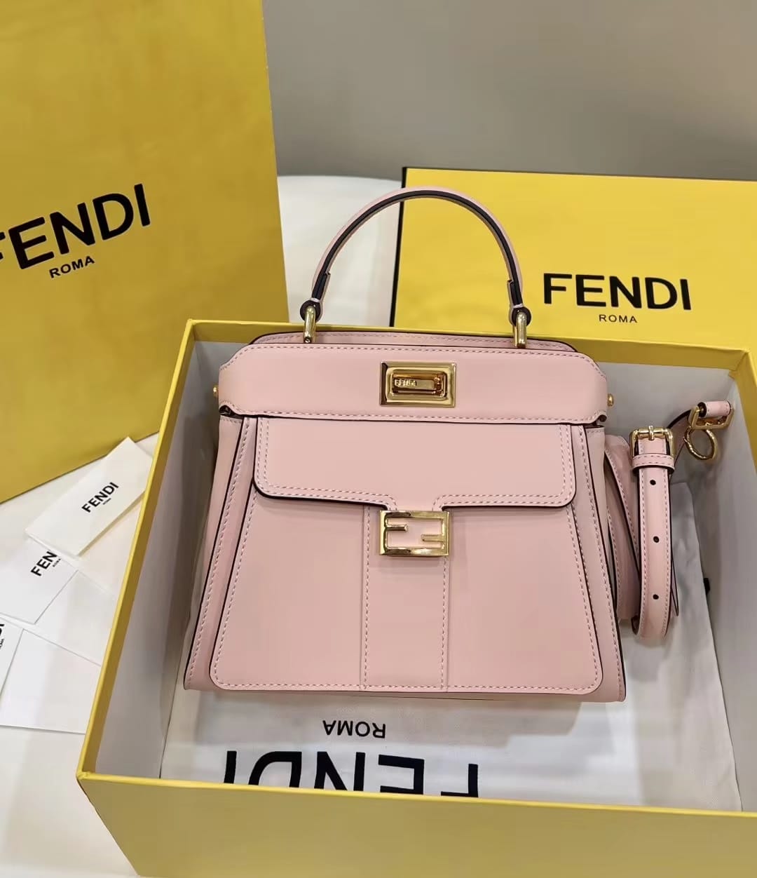 Bolsa FENDI Peekaboo