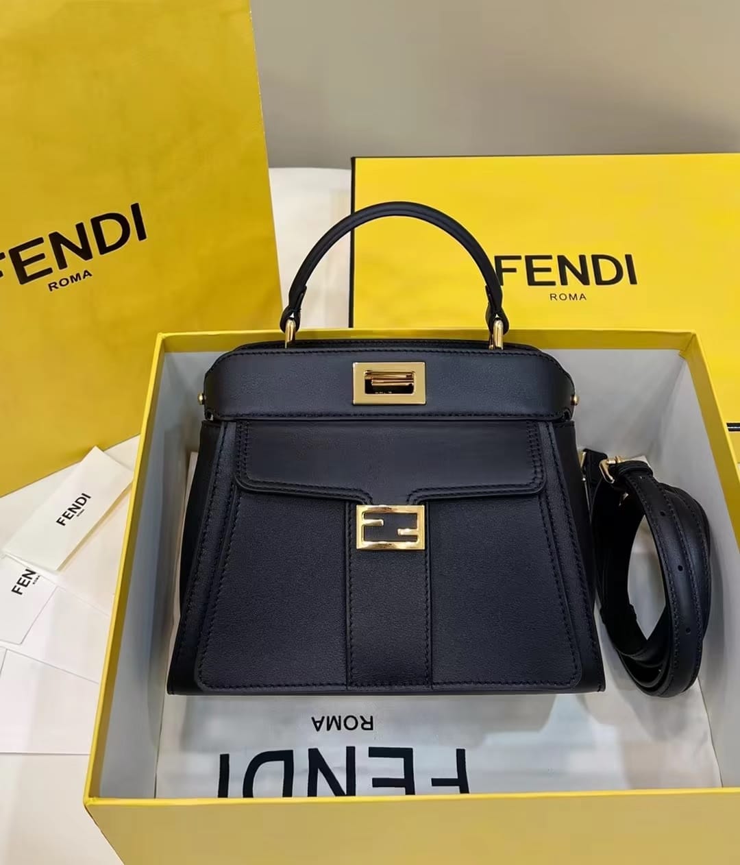 Bolsa FENDI Peekaboo