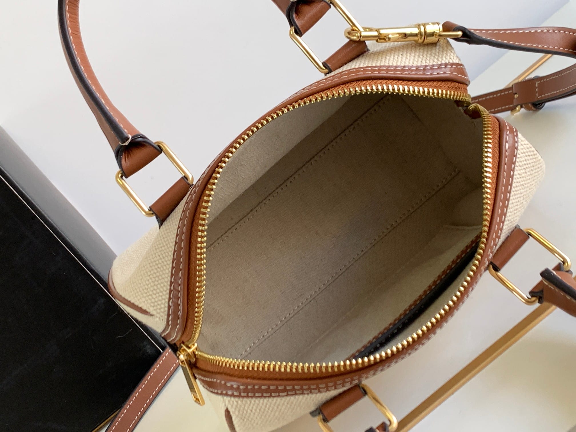 Bolsa Celine Boston Cuir Triomphe