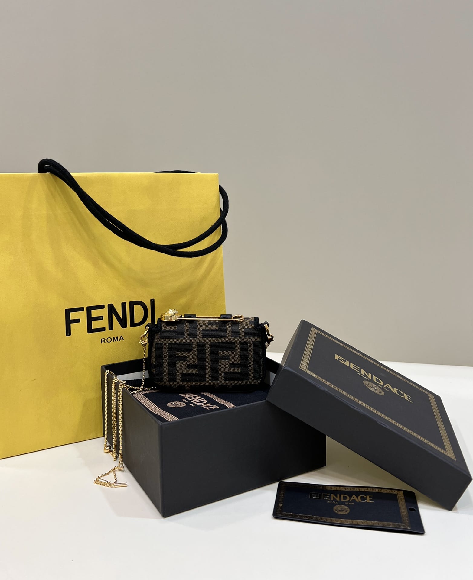 Bolsa FENDI
