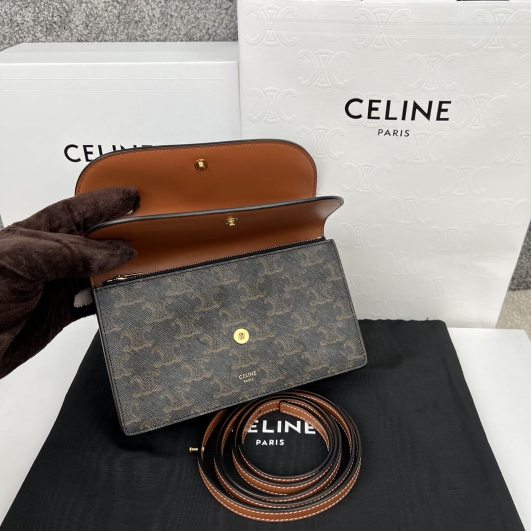 Bolsa Celine Triomphe Canvas