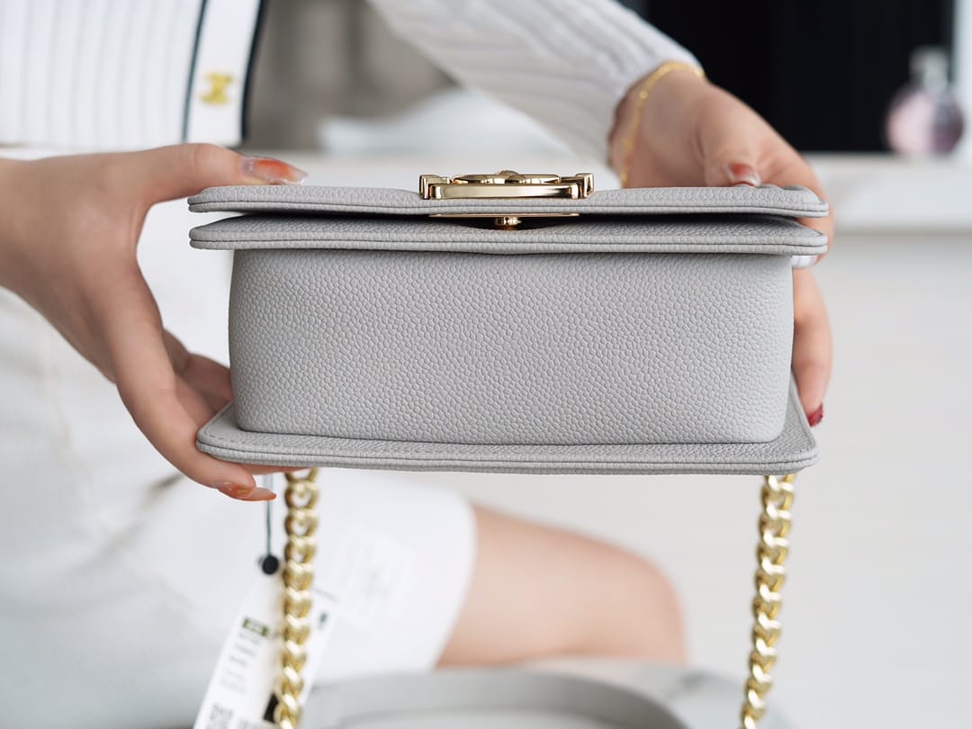 Bolsa CHANEL Leboy 20