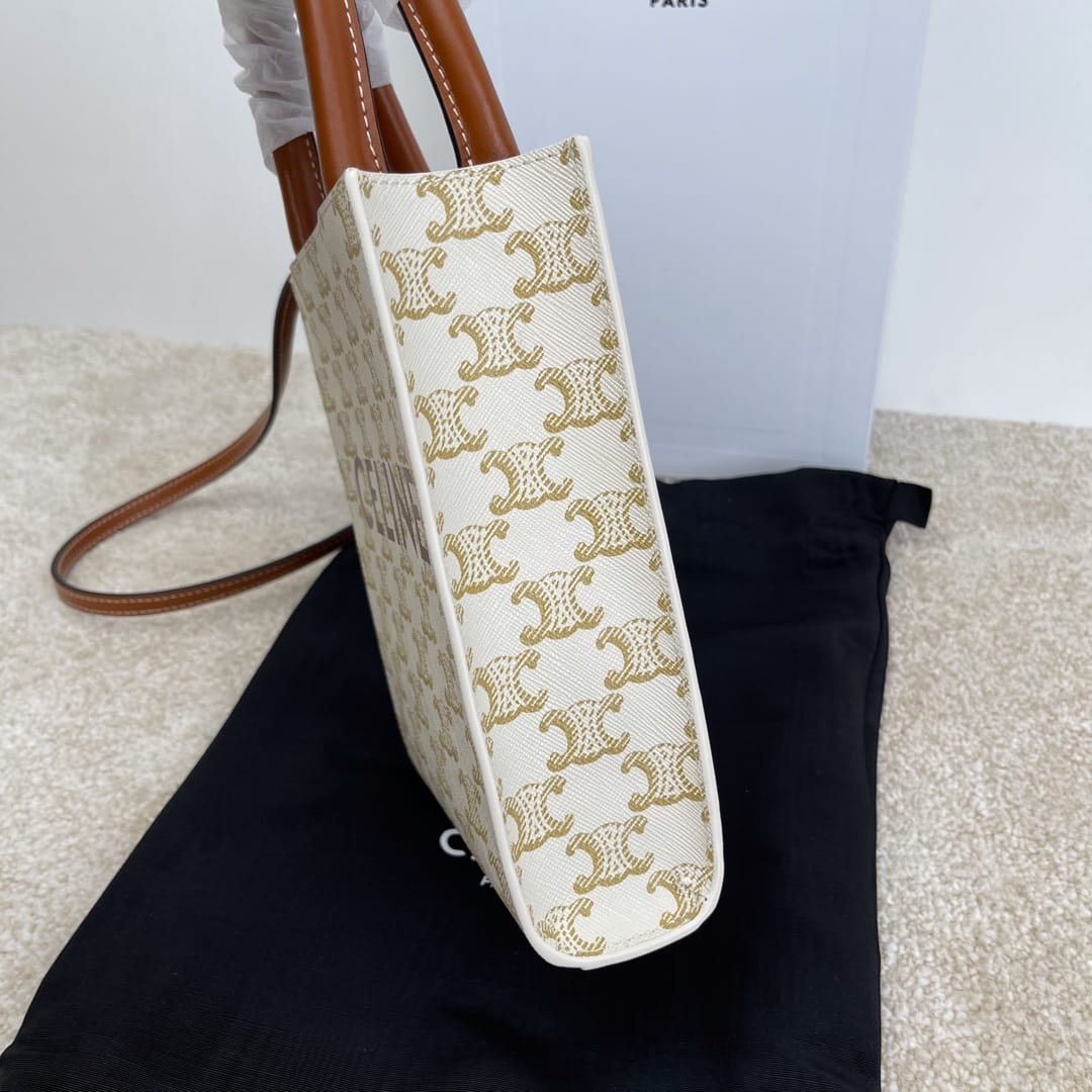 Bolsa Celine Cabas Triomphe Canvas