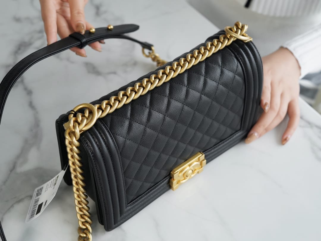 Bolsa CHANEL Leboy 25