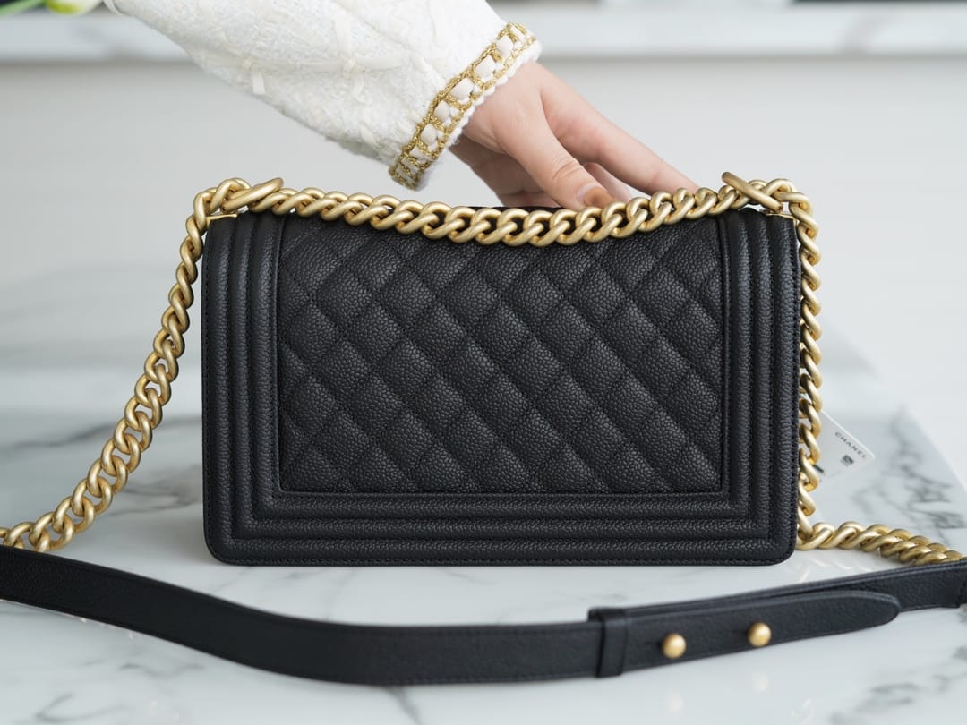 Bolsa CHANEL Leboy 25