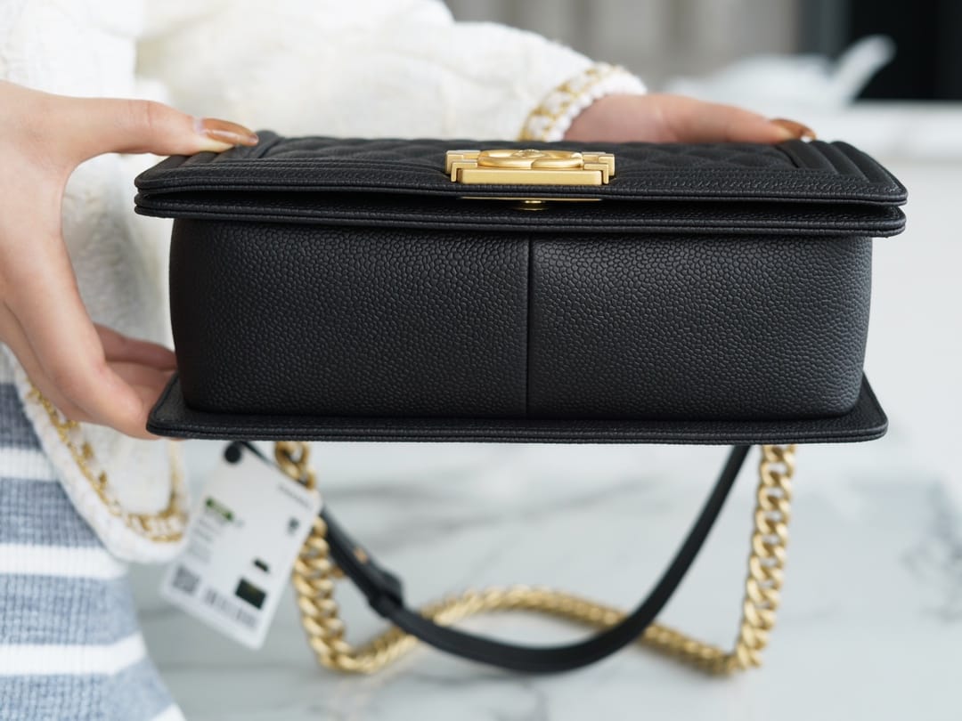 Bolsa CHANEL Leboy 25