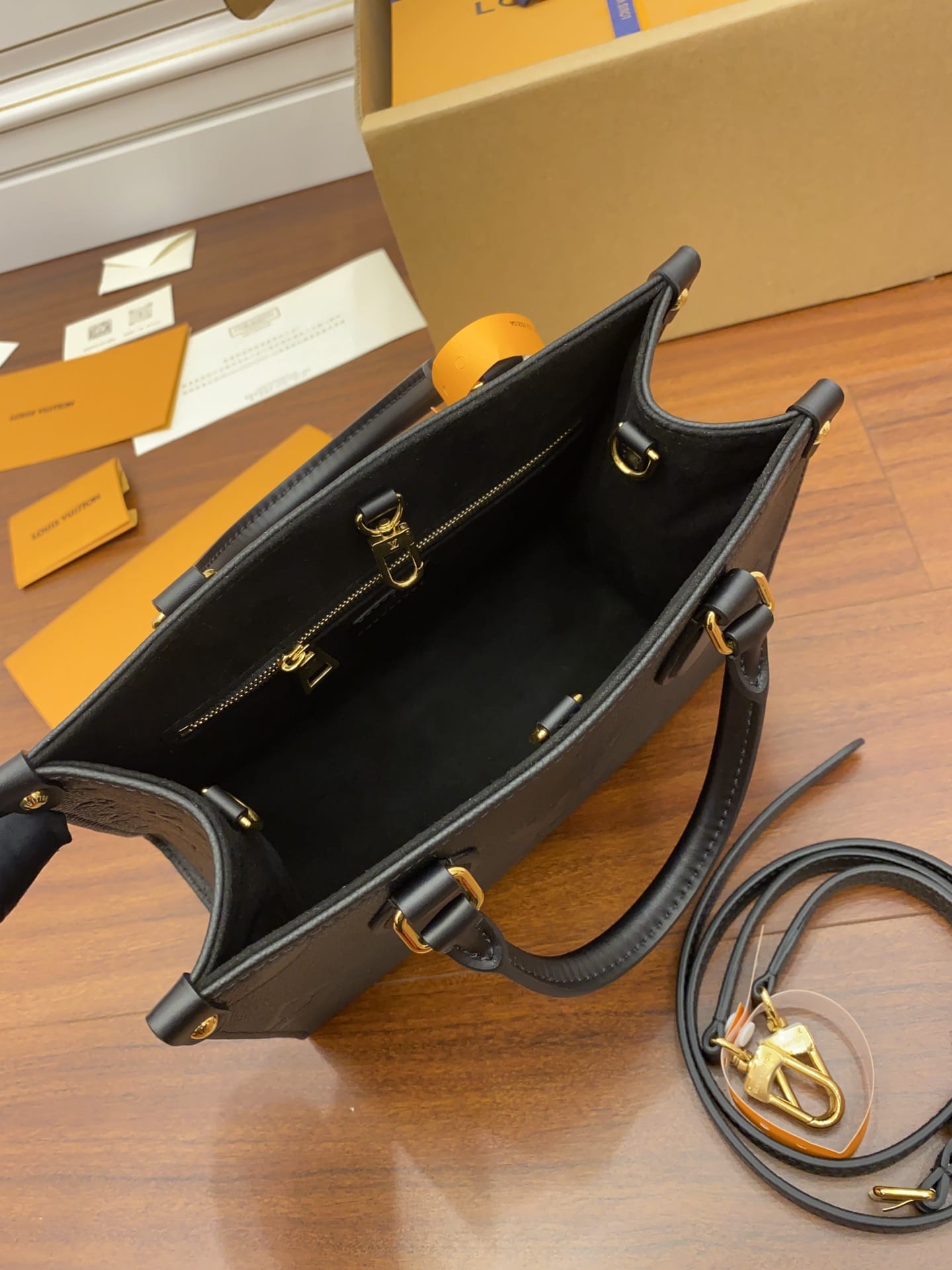 Bolsa Louis Vuitton ONTHEGO PM