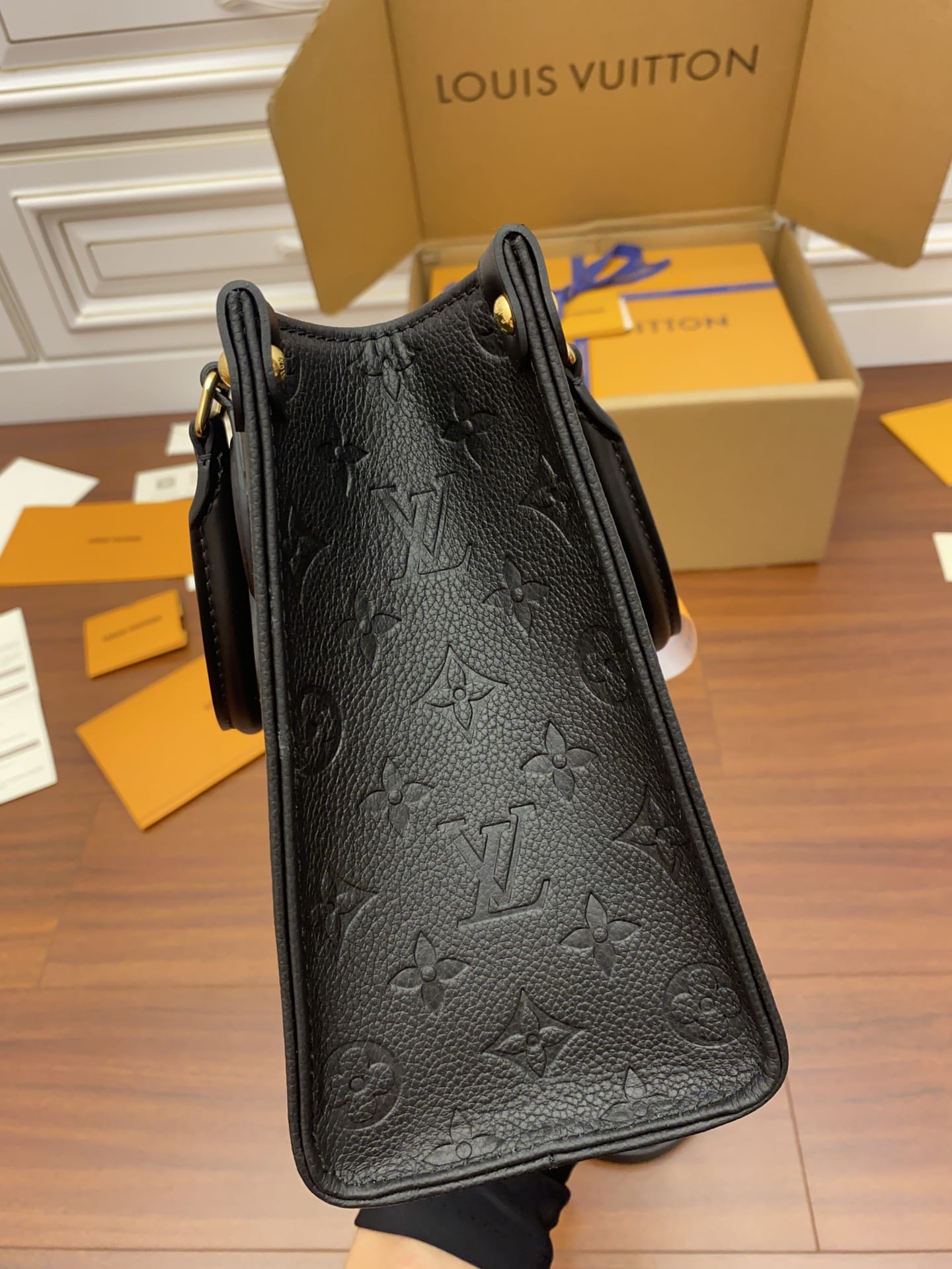 Bolsa Louis Vuitton ONTHEGO PM