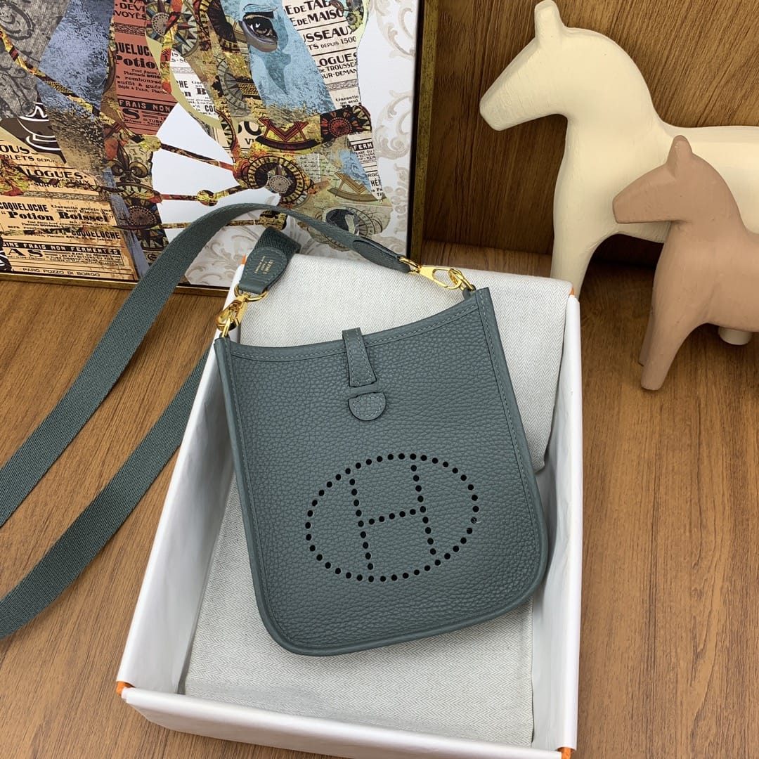 Bolsa Hermès Mini Evelyn 17cm Clemence 63
