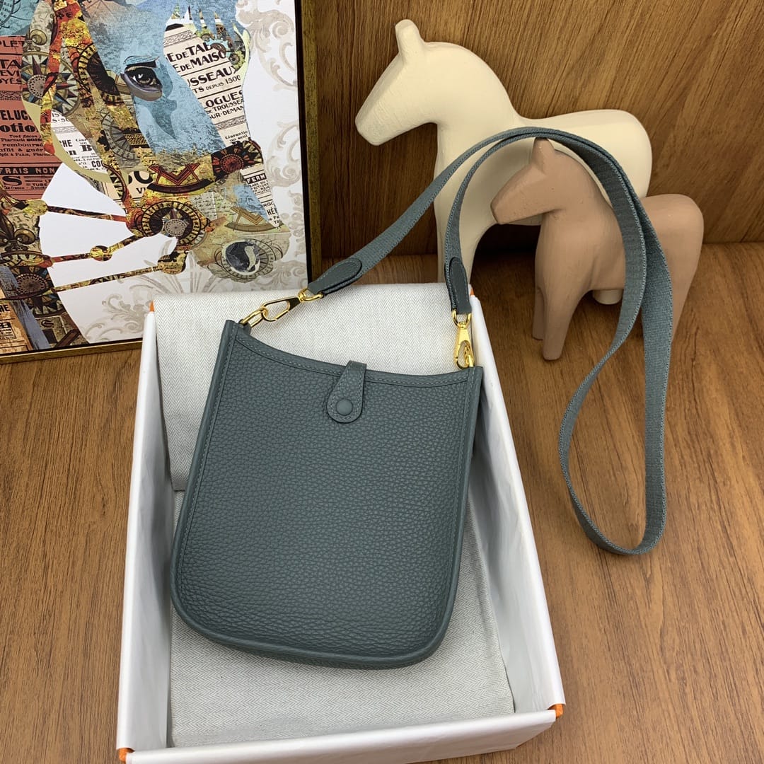 Bolsa Hermès Mini Evelyn 17cm Clemence 63