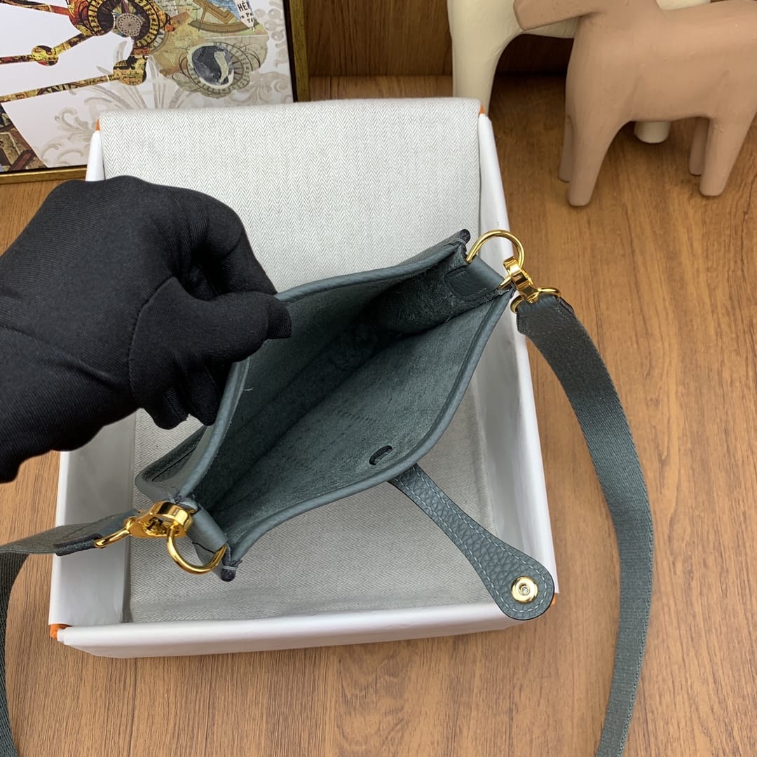 Bolsa Hermès Mini Evelyn 17cm Clemence 63