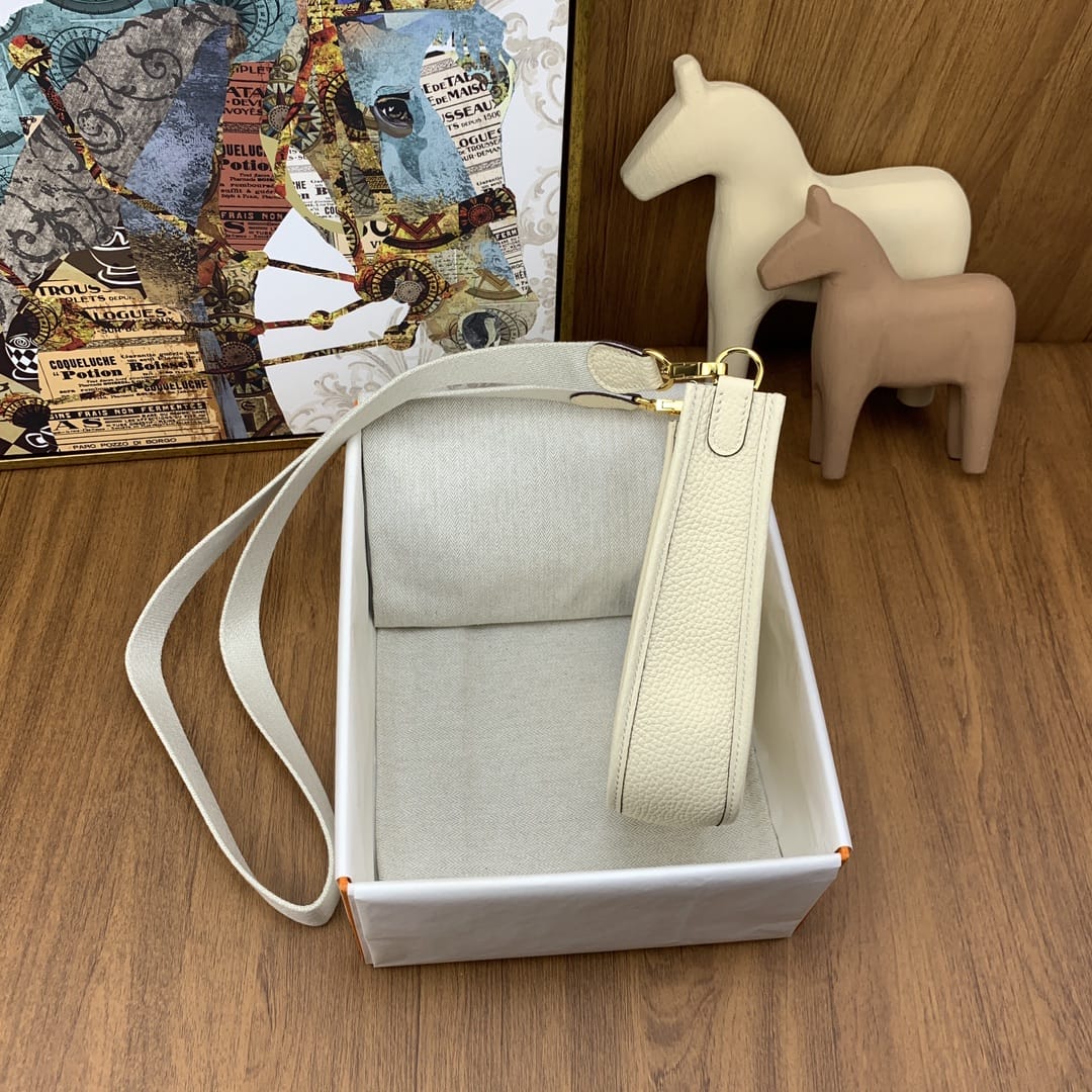 Bolsa Hermès Mini Evelyn 17cm Clemence i2